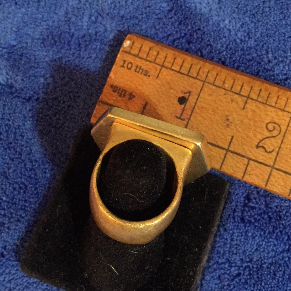 Red Carpet Statement Ring - Picture 2 of 3
